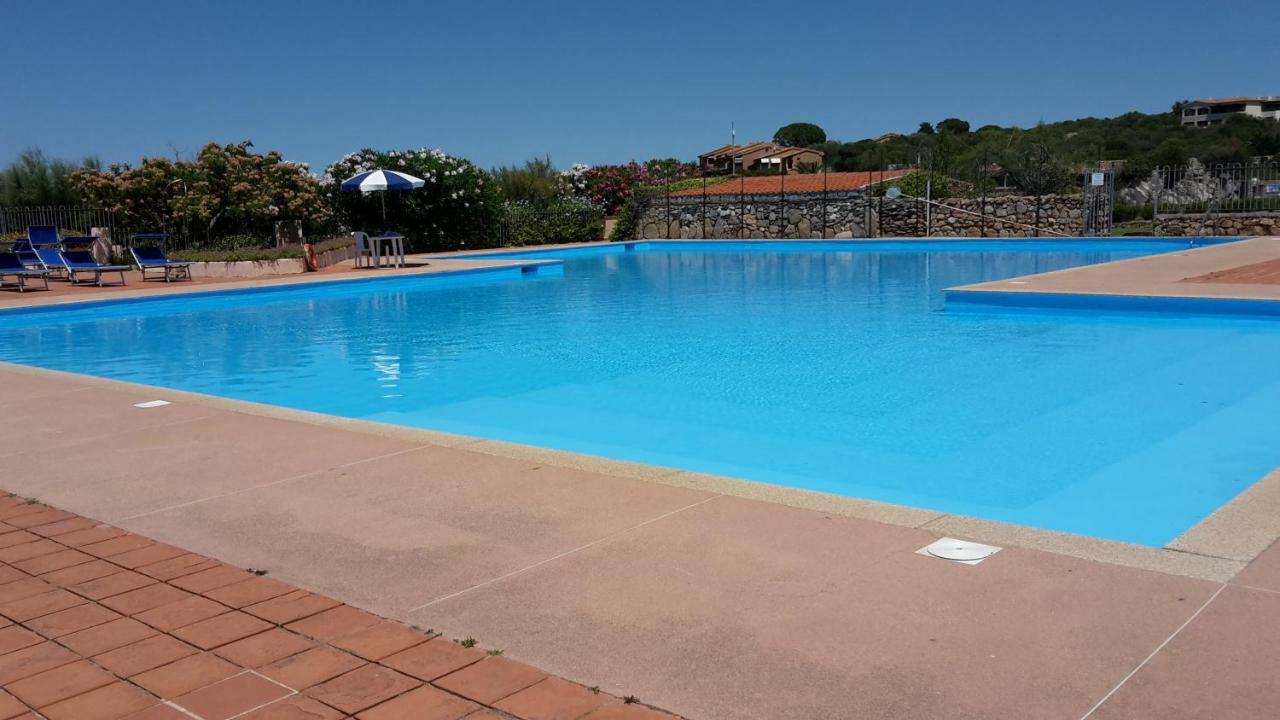 Lucky Apartment Golfo Aranci Exteriör bild